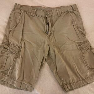 Men's Eddie Bauer Tan Cargo Shorts